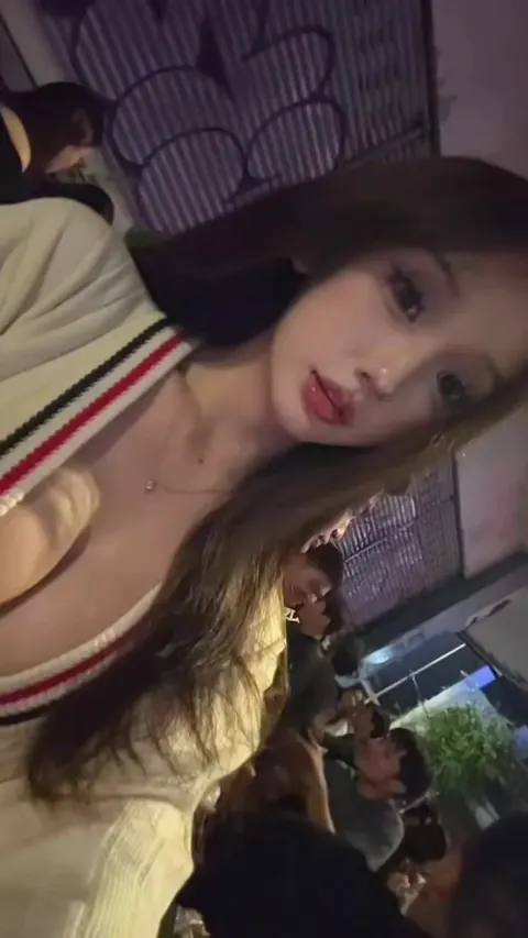 Poster of bé hot girl trường rmit mặt xinh vú to cực dâm đãng - phần 1