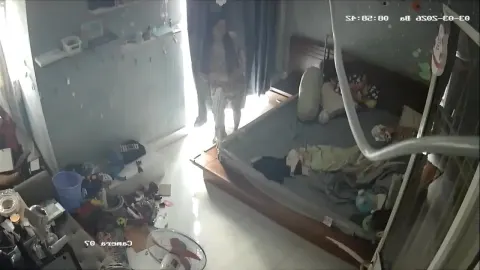 Poster of Đặt lén cammera giám sát để nhìn lồn ngắm đít chị vợ thay đồ mỗi ngày.
