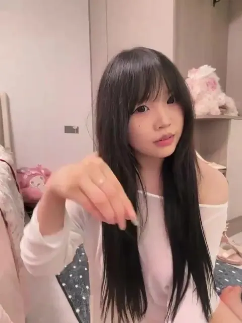 Poster of Gái xinh Vú To, Lồn rậm Thoát y lồn rậm, Khiêu dâm đi tắm live sex Nứng lồn vcl ra