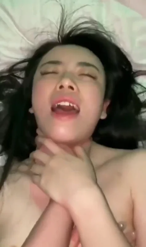 Poster of Linh Miu tung clip sex mới.